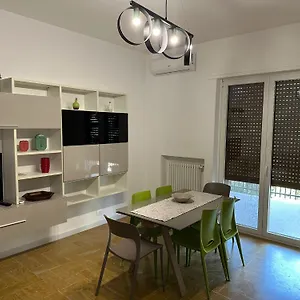  Apartment La Casa Di Telen Zona Policlinico Oncologico E Villa De Grecis Italy